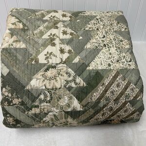 Pottery Barn Winter Spruce Quilt queen